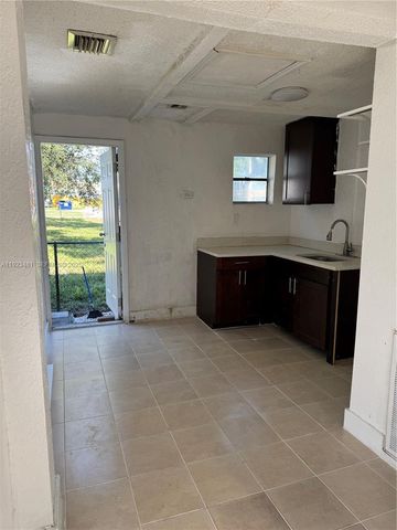 6027 NW 22nd Ave 0, Miami, FL 33142