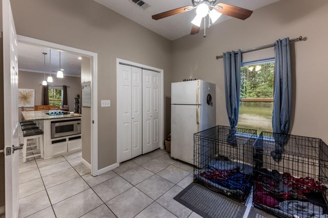 1515A Fm 247, Huntsville, TX 77320