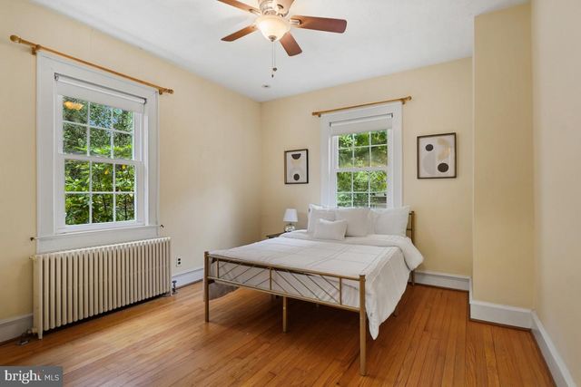 820 DAVIS AVE, Takoma Park, MD 20912