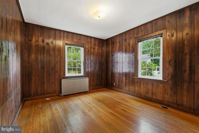 820 DAVIS AVE, Takoma Park, MD 20912