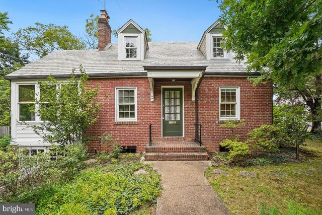 820 DAVIS AVE, Takoma Park, MD 20912
