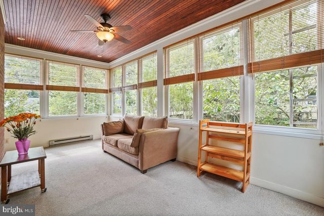 820 DAVIS AVE, Takoma Park, MD 20912