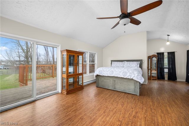 6635 Lake Ave, Elyria, OH 44035