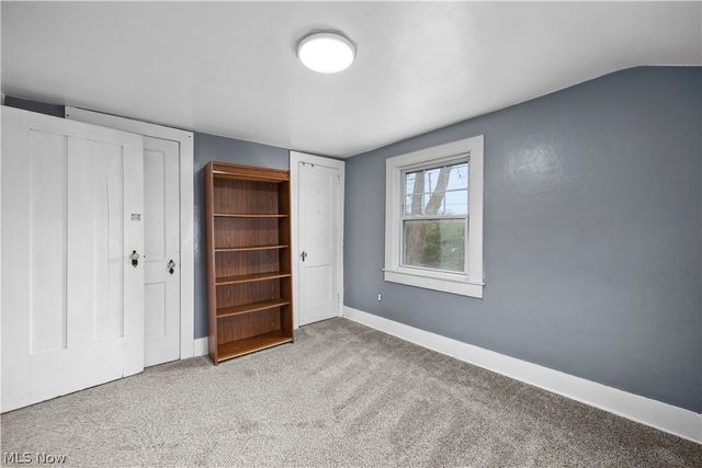 6635 Lake Ave, Elyria, OH 44035