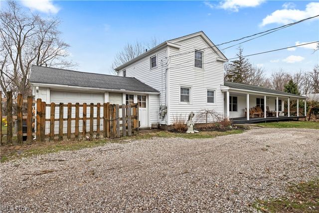 6635 Lake Ave, Elyria, OH 44035