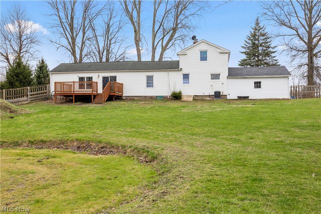 6635 Lake Ave, Elyria, OH 44035