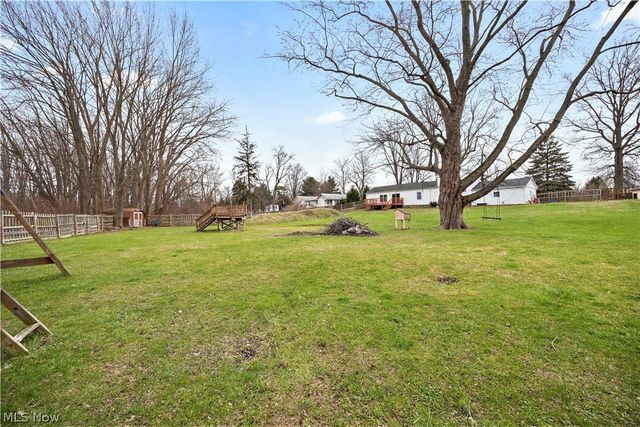 6635 Lake Ave, Elyria, OH 44035