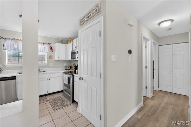 761 Sugar Glen Drive 5, St Peters, MO 63376