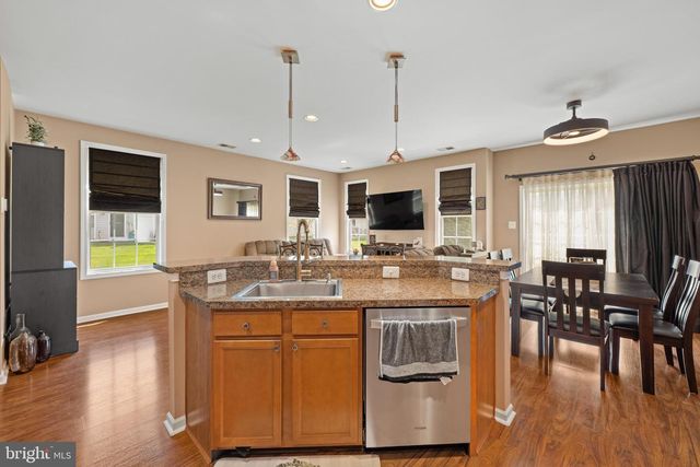 116 OAKRIDGE DR, Mount Royal, NJ 08061