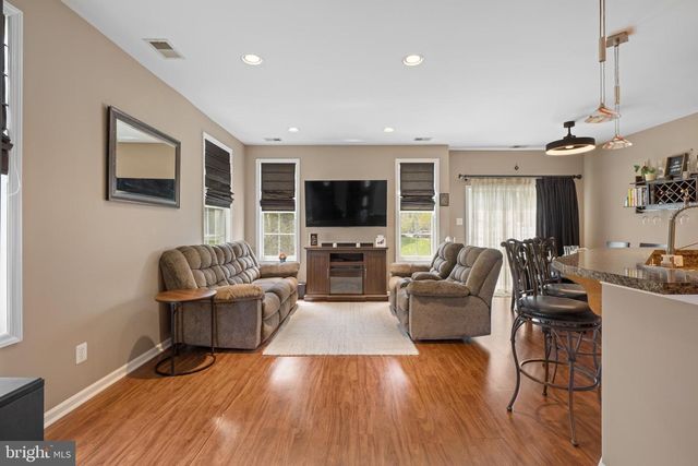 116 OAKRIDGE DR, Mount Royal, NJ 08061