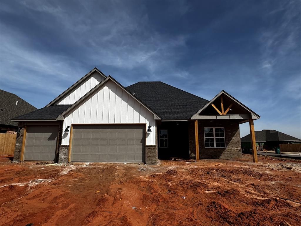 10401 SW 50th Street, Mustang, OK 73064