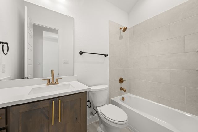 2004 Portrush Lane, Mansfield, TX 76084