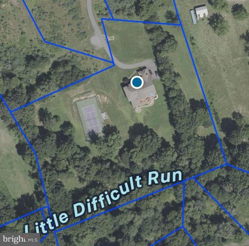 11561 STUART MILL RD, Oakton, VA 22124