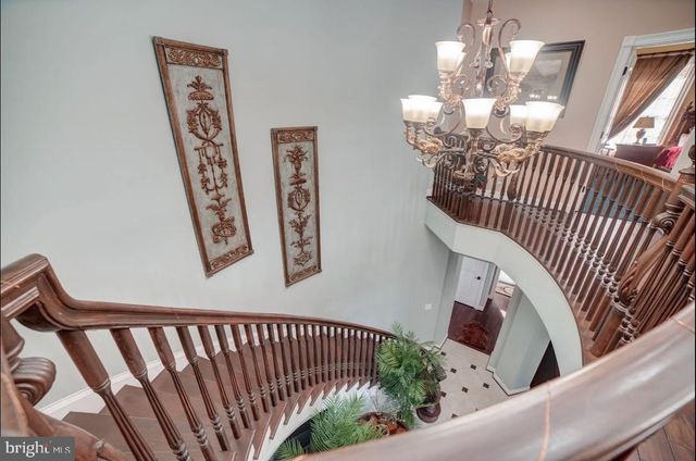 11561 STUART MILL RD, Oakton, VA 22124