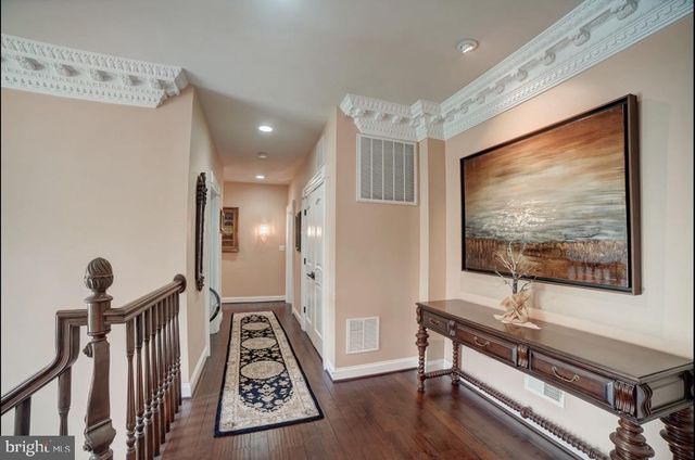 11561 STUART MILL RD, Oakton, VA 22124