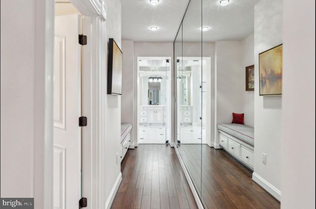 11561 STUART MILL RD, Oakton, VA 22124