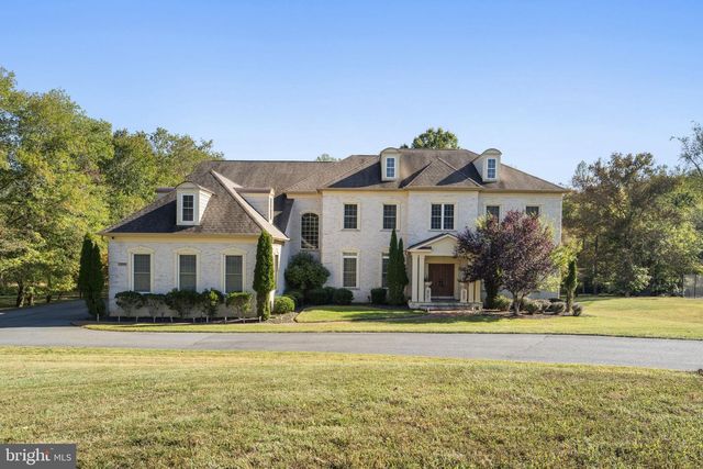 11561 STUART MILL RD, Oakton, VA 22124
