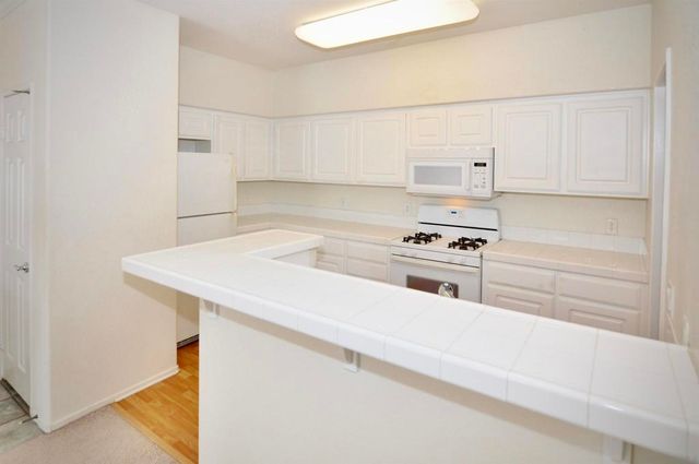 10840 Scripps Ranch Blvd 206, San Diego, CA 92131