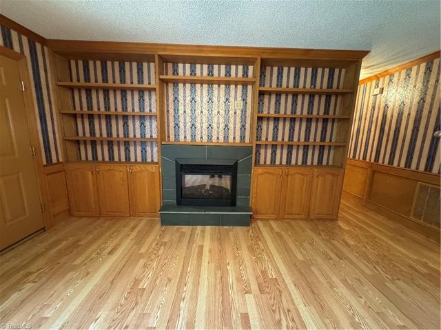 6543 NC Highway 66 S, King, NC 27021