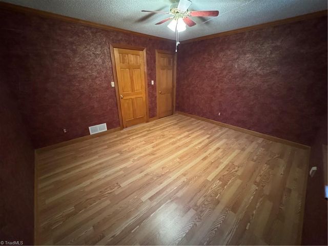 6543 NC Highway 66 S, King, NC 27021