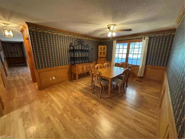 6543 NC Highway 66 S, King, NC 27021