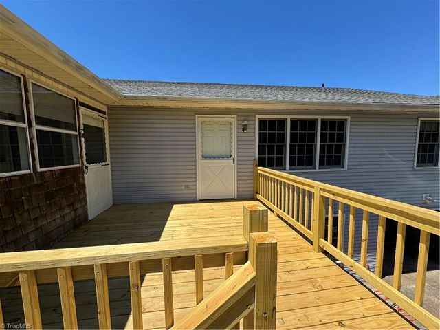 6543 NC Highway 66 S, King, NC 27021