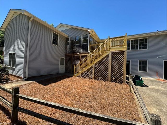 6543 NC Highway 66 S, King, NC 27021