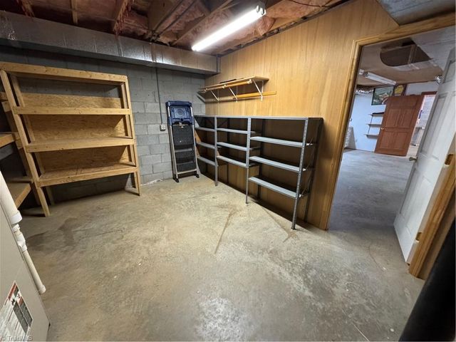 6543 NC Highway 66 S, King, NC 27021