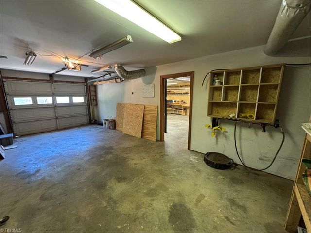 6543 NC Highway 66 S, King, NC 27021