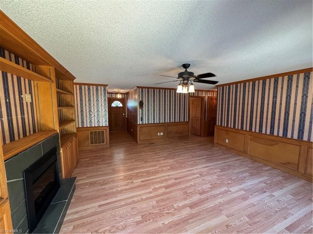 6543 NC Highway 66 S, King, NC 27021