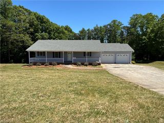 6543 NC Highway 66 S, King, NC 27021