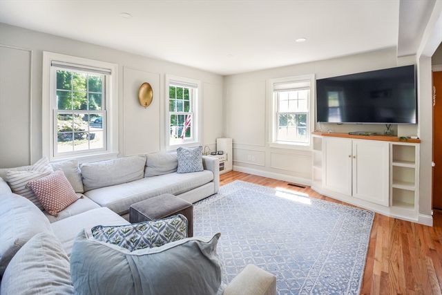 95 Tiffany Rd, Norwell, MA 02061