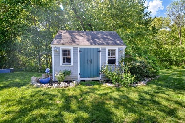 95 Tiffany Rd, Norwell, MA 02061