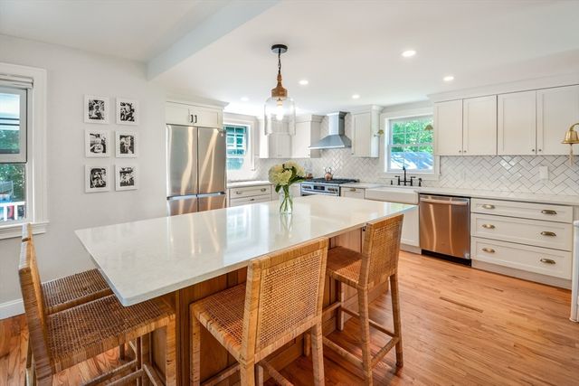 95 Tiffany Rd, Norwell, MA 02061