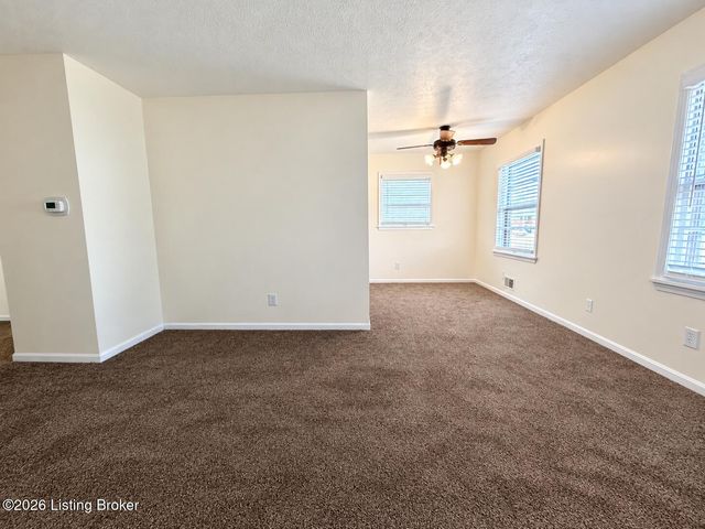 1718 Tempest Way 2, Louisville, KY 40216