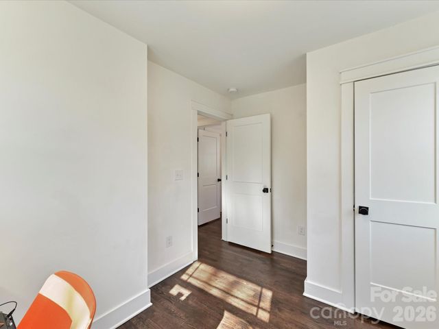 1800 Finchley Drive, Charlotte, NC 28215