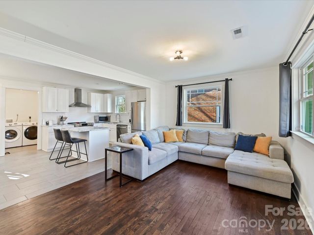 1800 Finchley Drive, Charlotte, NC 28215