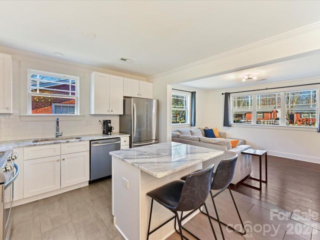 1800 Finchley Drive, Charlotte, NC 28215