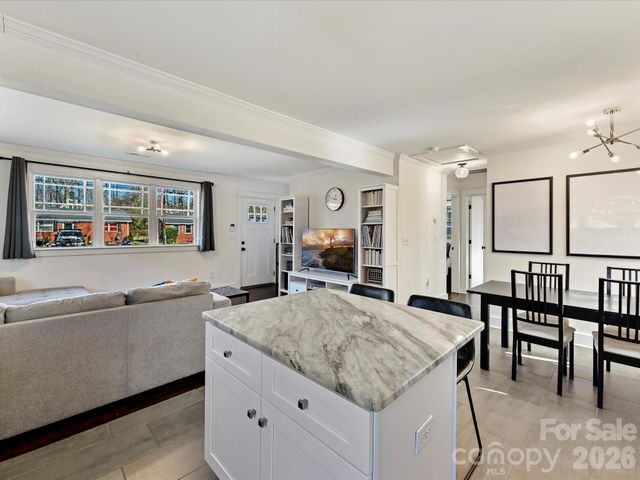 1800 Finchley Drive, Charlotte, NC 28215