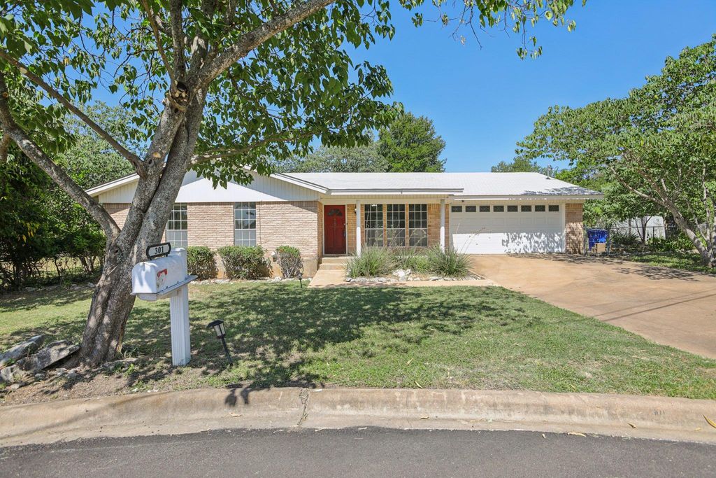 301 Cardinal LN, Cedar Park, TX 78613