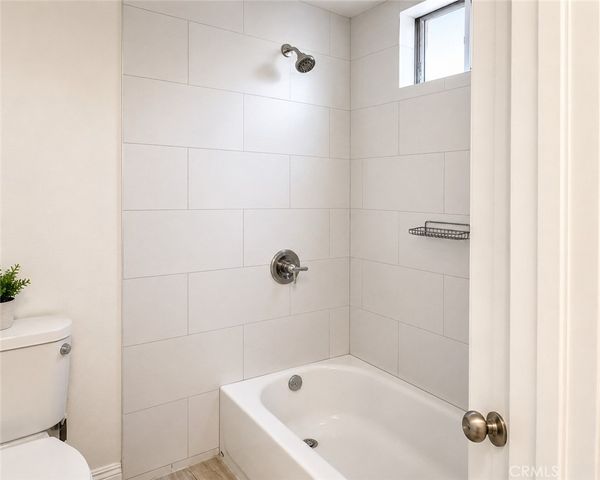 1120 Bahia Court B, Ontario, CA 91762