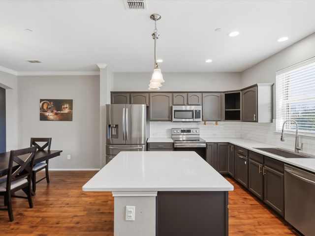 2126 Mcparland Court, Carrollton, TX 75006