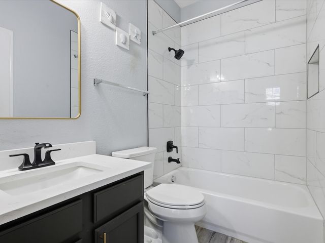 2126 Mcparland Court, Carrollton, TX 75006