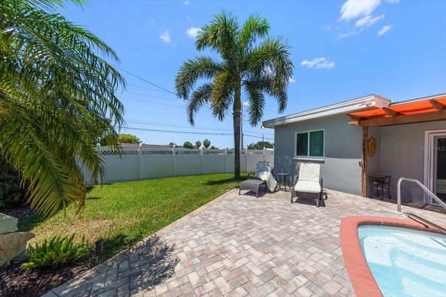 13996 BARBADOS DRIVE, Seminole, FL 33776