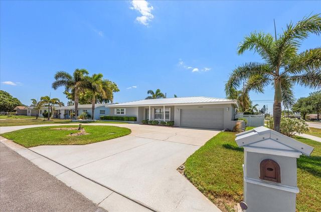13996 BARBADOS DRIVE, Seminole, FL 33776