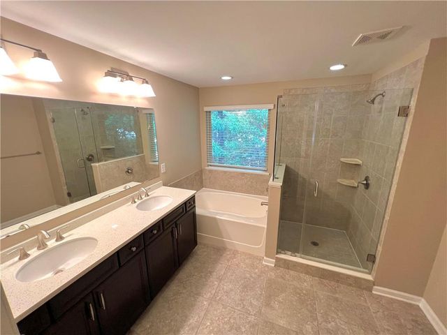 1627 Trailview Way NE, Atlanta, GA 30329