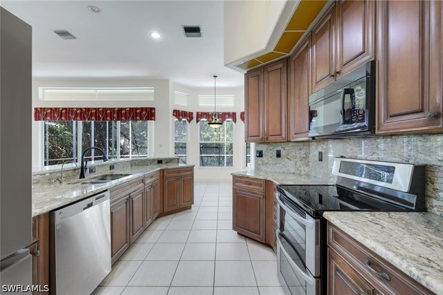 28476 Del Lago WAY, Bonita Springs, FL 34135