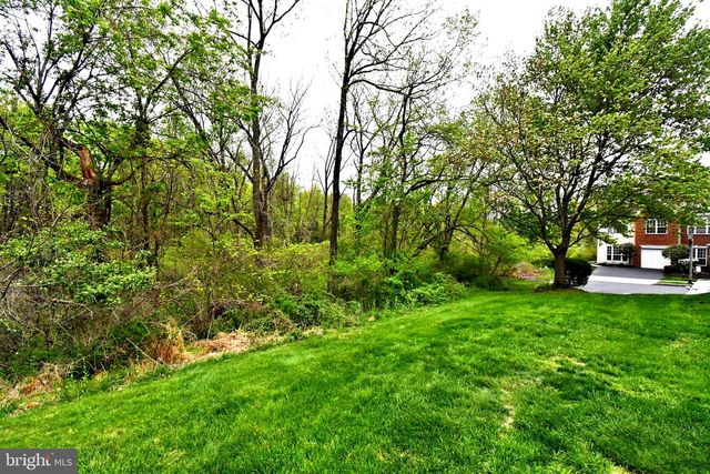104 AQUEDUCT DR, North Wales, PA 19454