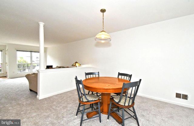 104 AQUEDUCT DR, North Wales, PA 19454
