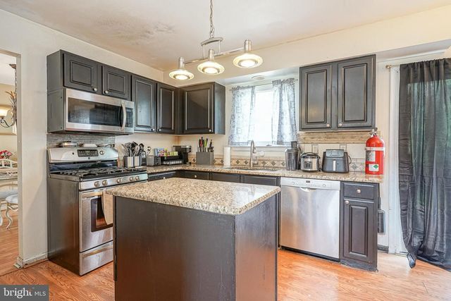 427 MOORE BLVD, Clayton, NJ 08312